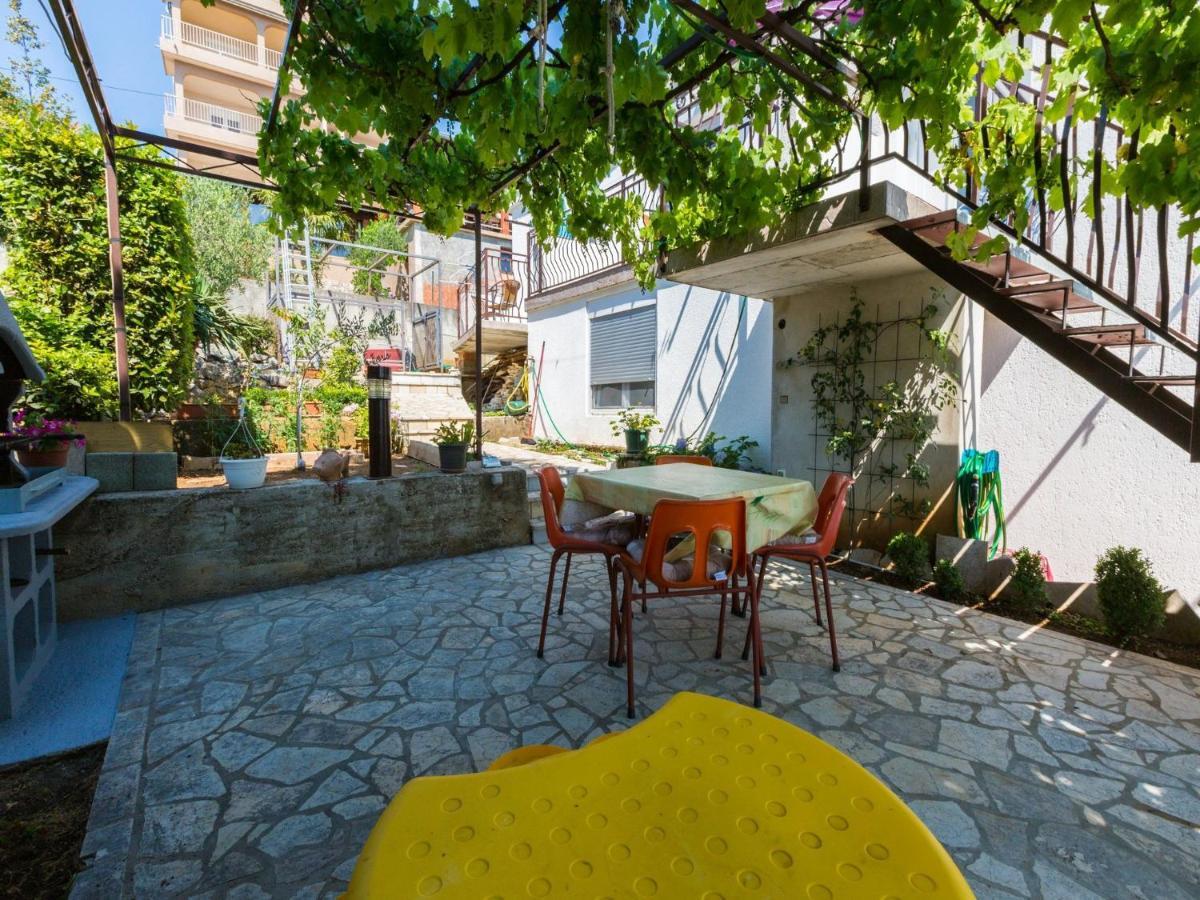 Apartments Adrasteja Dramalj Exterior photo